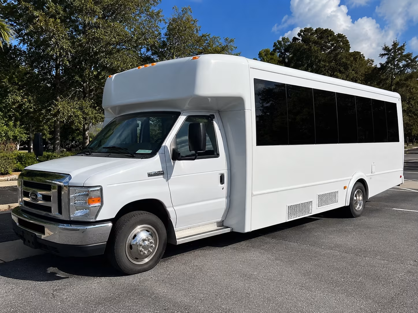 Chula Vista Birthday, Sweet 16, & Quinceañera Transportation onboard seating